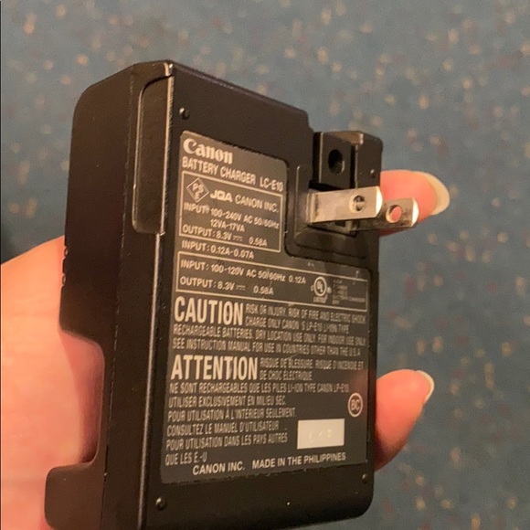 Charger - Picture 4 of 4